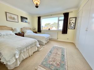 Photo 25- click for photo gallery